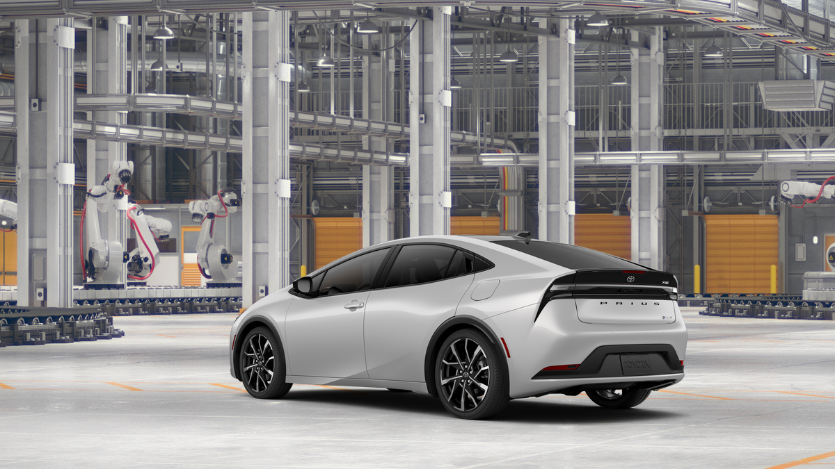 2027 Toyota Prius Plug-in Hybrid XSE Premium