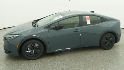 2026 Toyota Prius Plug-in Hybrid SE