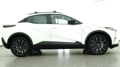 2026 Toyota C-HR XSE