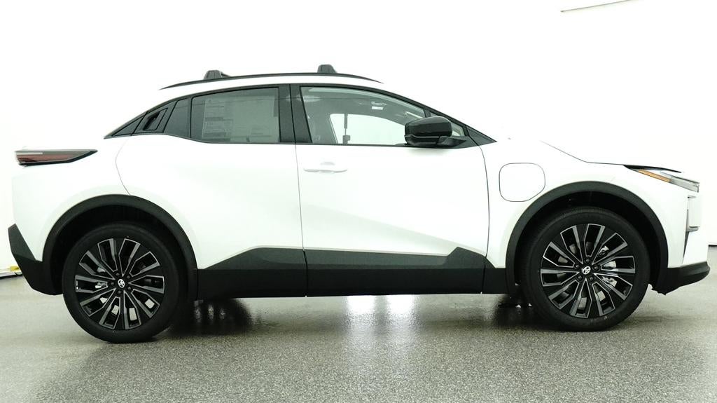 2026 Toyota C-HR XSE