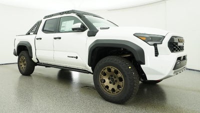 2026 Toyota Tacoma i-FORCE MAX Tacoma Trailhunter