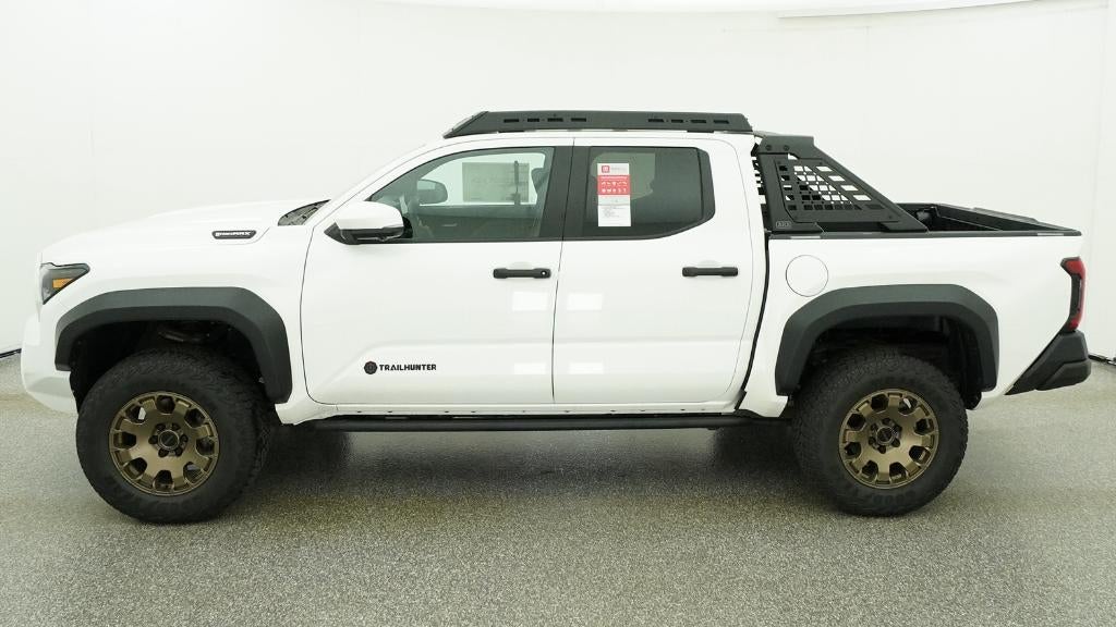 2026 Toyota Tacoma i-FORCE MAX Tacoma Trailhunter
