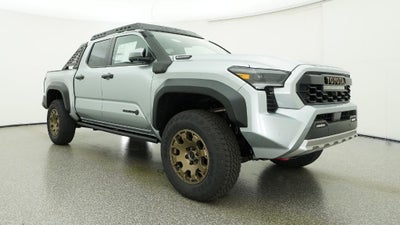 2026 Toyota Tacoma i-FORCE MAX Tacoma Trailhunter