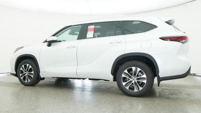 2026 Toyota Highlander Hybrid Hybrid XLE