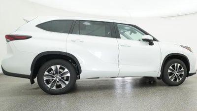 2026 Toyota Highlander Hybrid Hybrid XLE