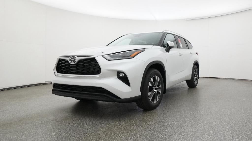 2026 Toyota Highlander XLE
