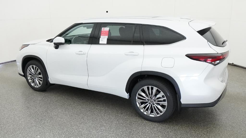 2026 Toyota Highlander Platinum