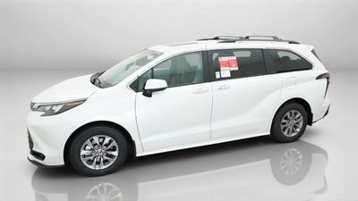 2026 Toyota Sienna XLE