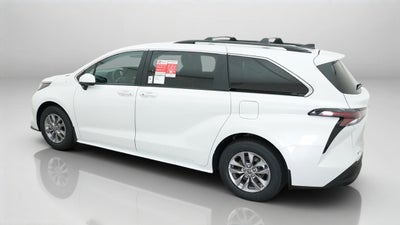2026 Toyota Sienna XLE
