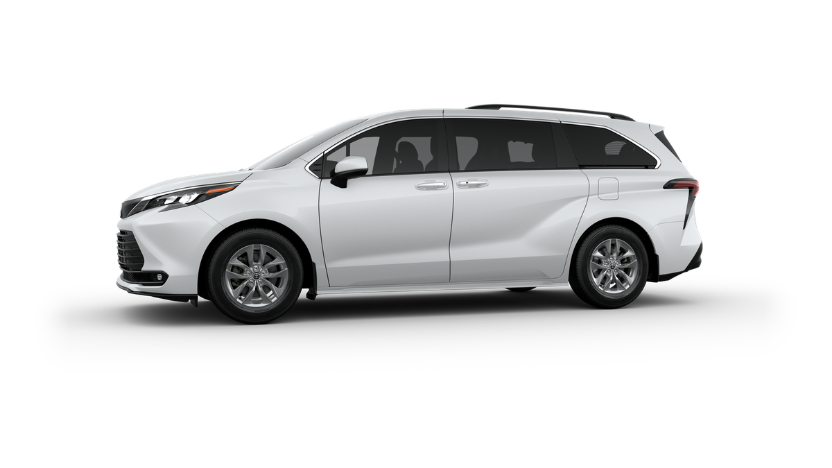 2025 Toyota Sienna XLE