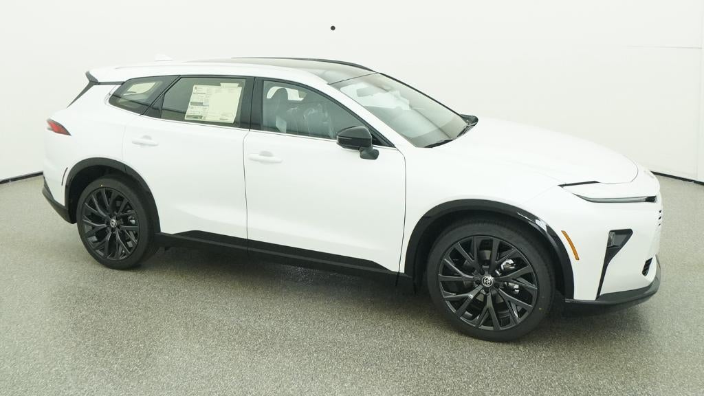 2026 Toyota Toyota Crown Signia Limited