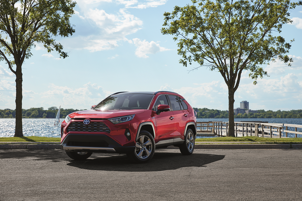 Lease a Toyota RAV4 near Mt. Dora FL